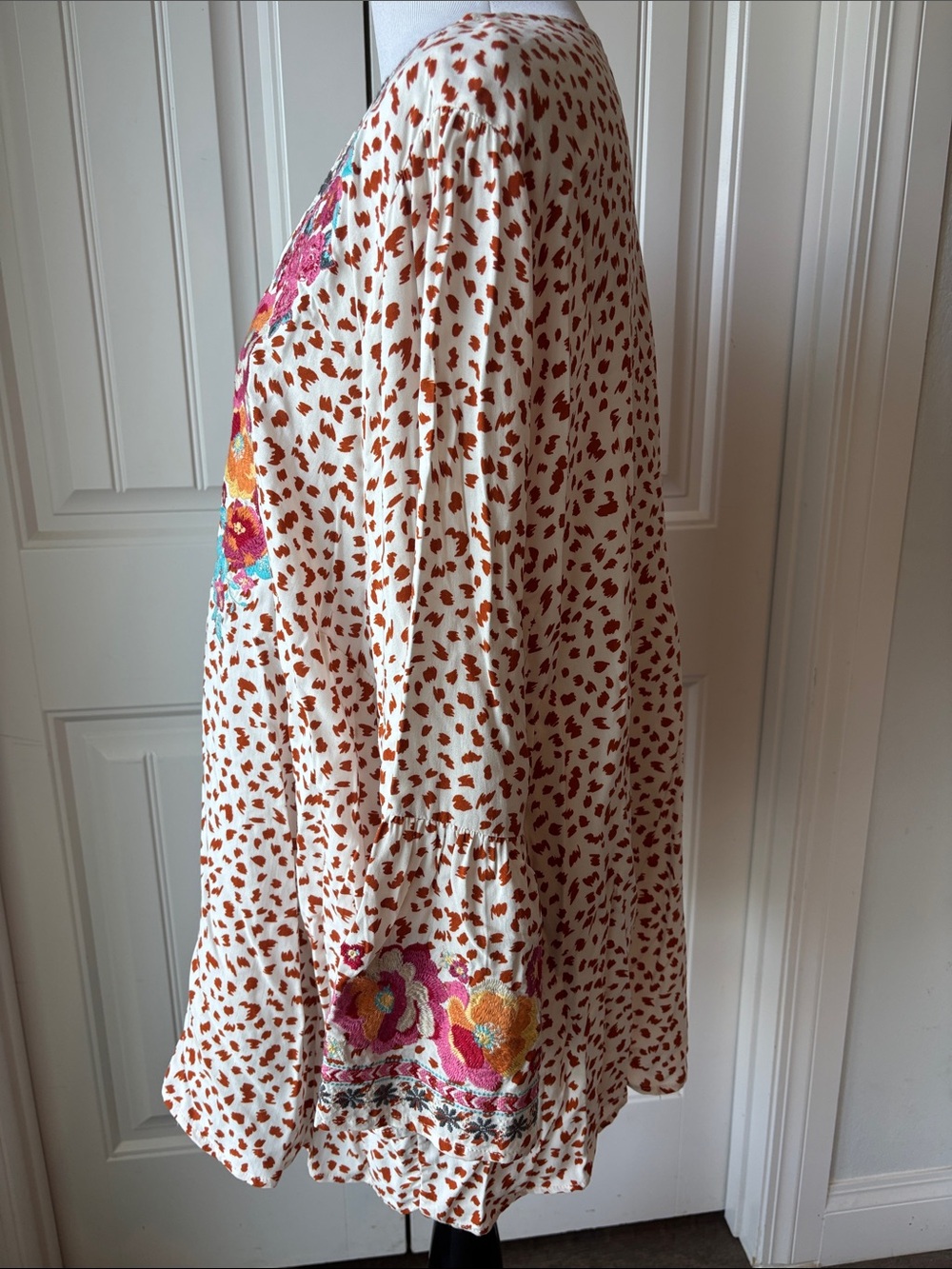 Savanna Jane White & Rust Floral Embroidered Blouse - Picture 5 of 9